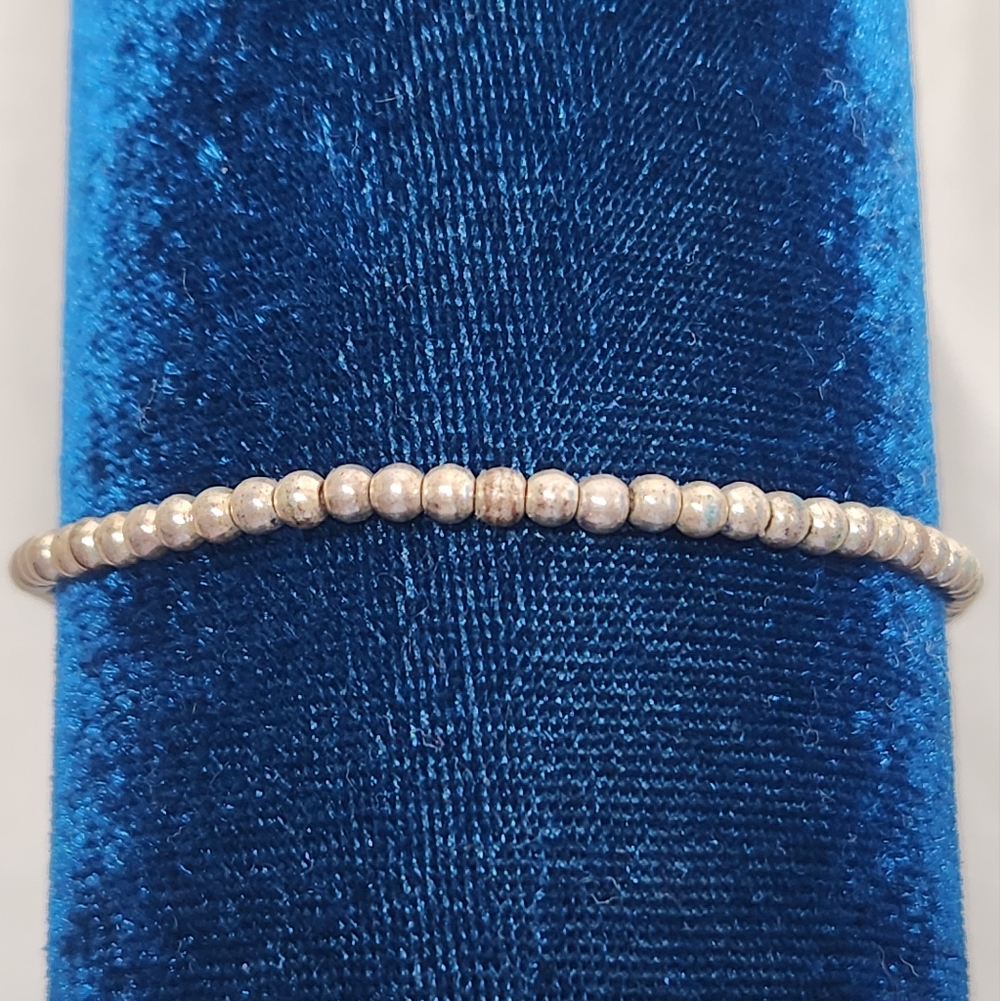 silver plated Beaded Bracelet Simple 7.5"